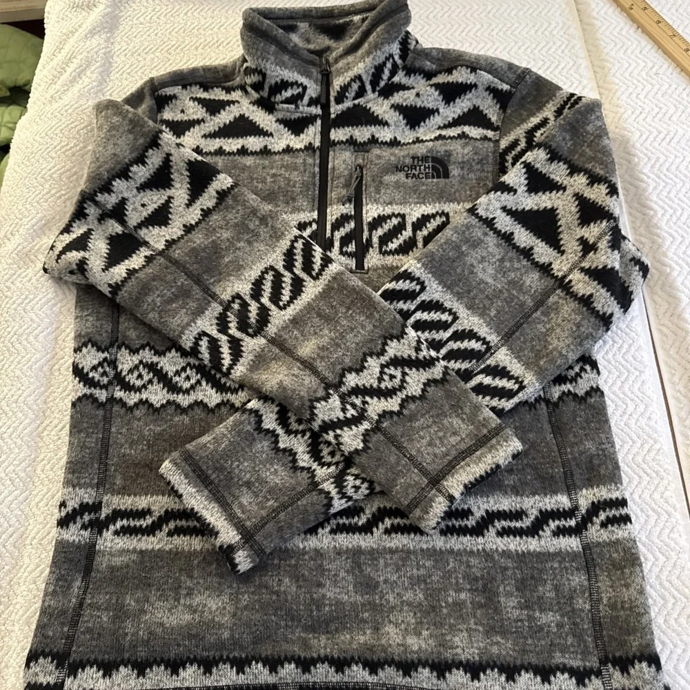 The North Face Fleece 1/4 Zip Jacket Men's Small Gray/Black Aztec‎
